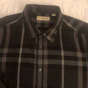 Burberry shirt in perfect condition